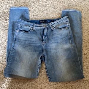 Lucky brand jeans - like new!